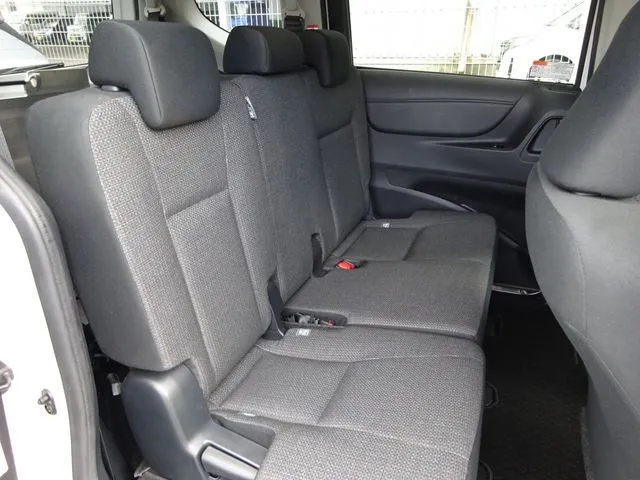 シエンタ（トヨタ）の車両写真