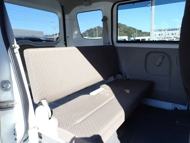 ミニキャブバン（ミツビシ）の車両写真