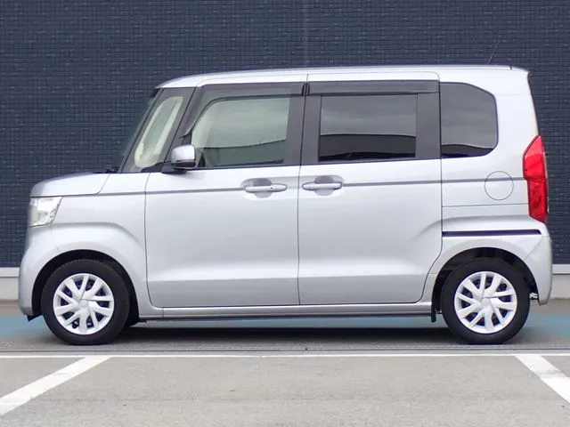 Ｎ　ＢＯＸ（ホンダ）の車両写真
