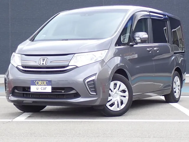 ステップワゴン（ホンダ）の車両写真