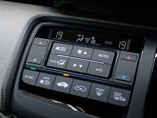 ステップワゴン（ホンダ）の車両写真