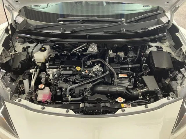 ヤリスクロス　ハイブリッド（トヨタ）の車両写真