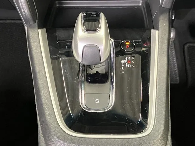 ホンダ　シャトル　ハイブリッド