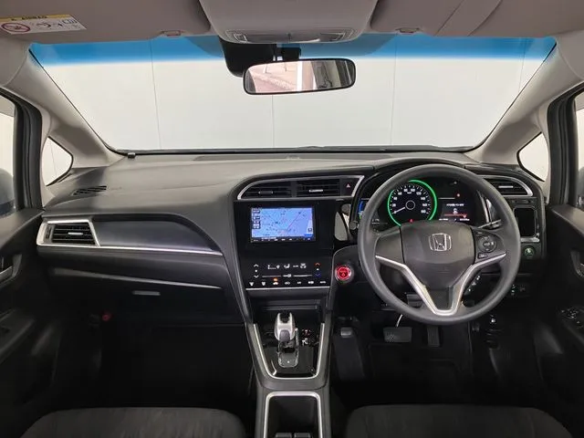 ホンダ　シャトル　ハイブリッド