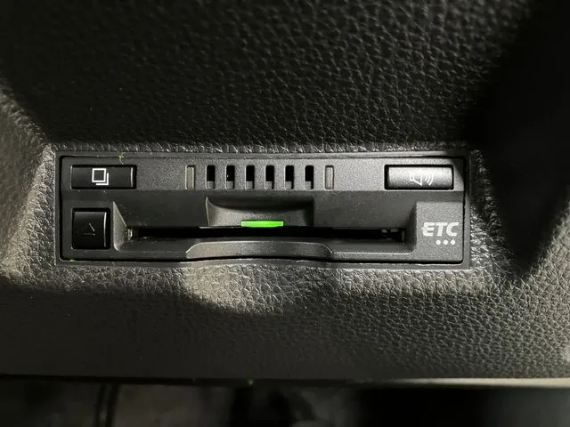 ヤリスクロス　ハイブリッド（トヨタ）の車両写真