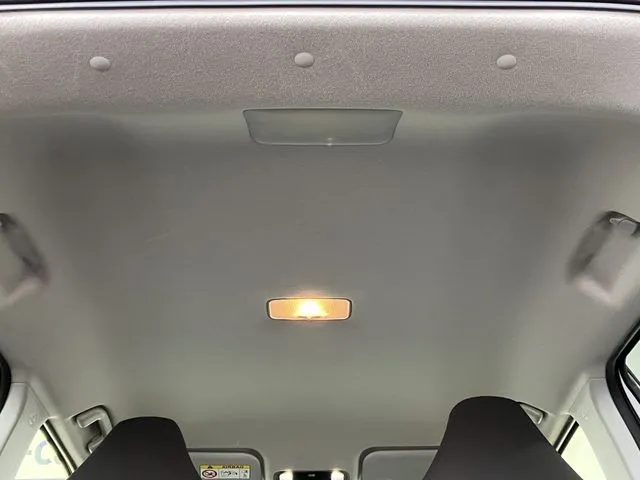 ヤリスクロス　ハイブリッド（トヨタ）の車両写真