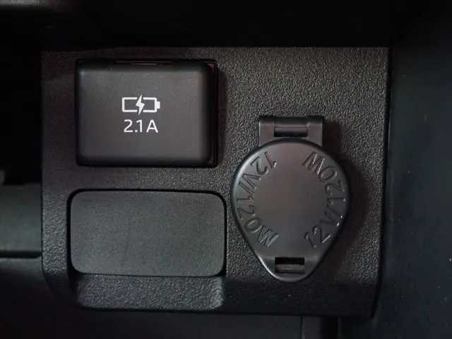 トヨタ　プロボックスバン　２ＷＤ