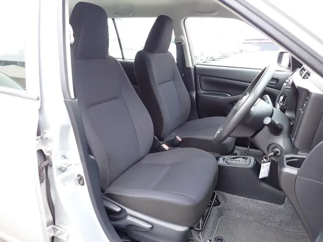 トヨタ　プロボックスバン　２ＷＤ