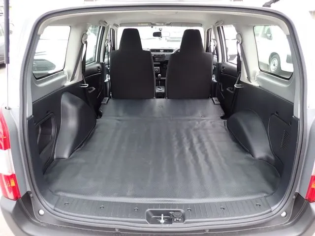 トヨタ　プロボックスバン　２ＷＤ