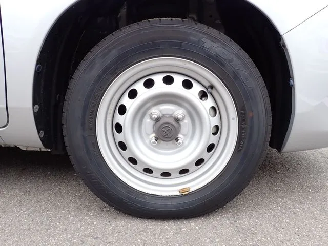 トヨタ　プロボックスバン　２ＷＤ