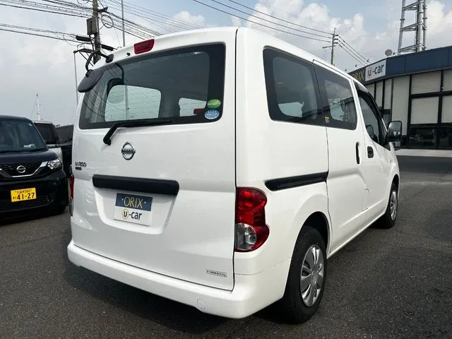 ＮＶ２００バネットバン（ニッサン）の車両写真
