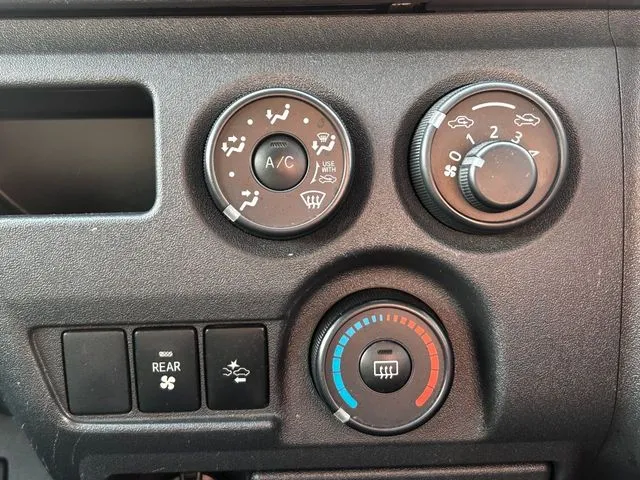 レジアスエースバン　１．１５ｔ　２ＷＤ（トヨタ）の車両写真