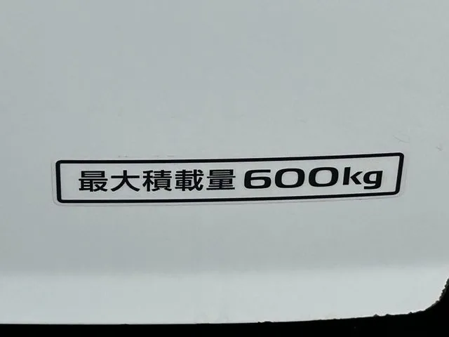 ＮＶ２００バネットバン（ニッサン）の車両写真