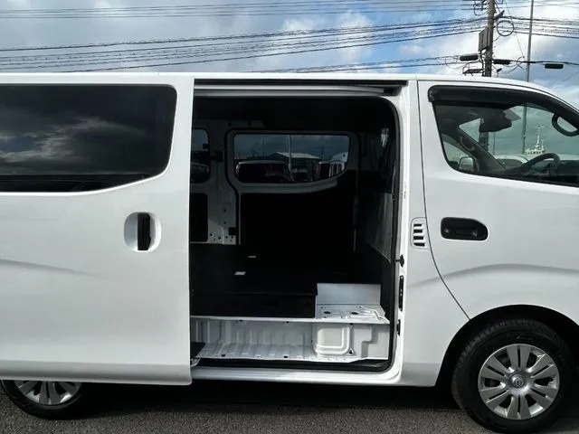 ＮＶ３５０キャラバン（ニッサン）の車両写真