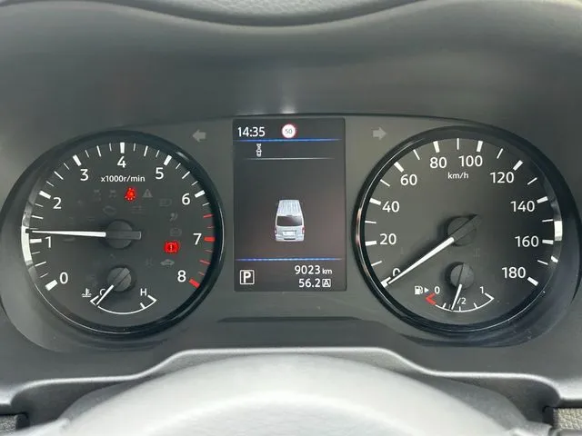 ＮＶ３５０キャラバン（ニッサン）の車両写真