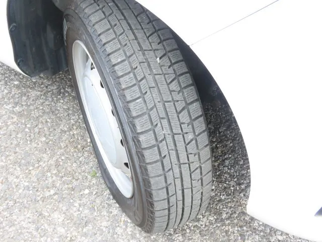 トヨタ　ヴィッツ　４ＷＤ