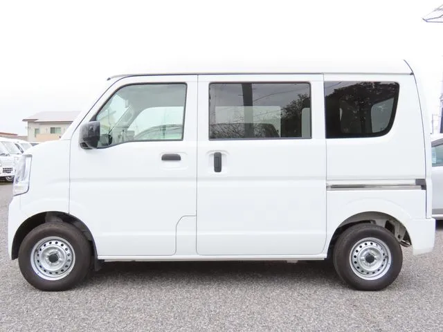 ニッサン NV100クリッパー