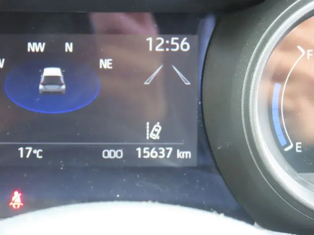 トヨタ　ヤリス　ハイブリッド