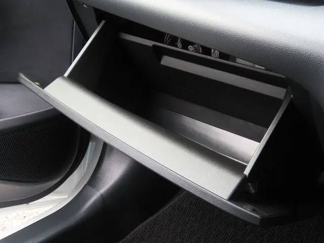 トヨタ　ヤリス　ハイブリッド