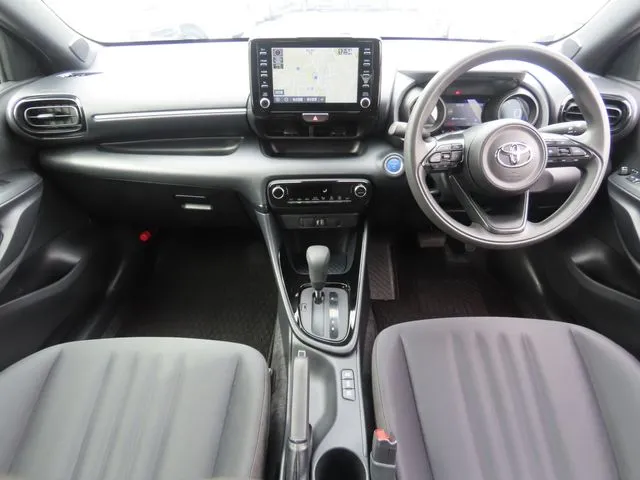 トヨタ　ヤリス　ハイブリッド