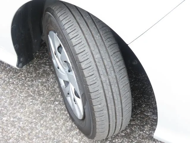 トヨタ　ヤリス　ハイブリッド