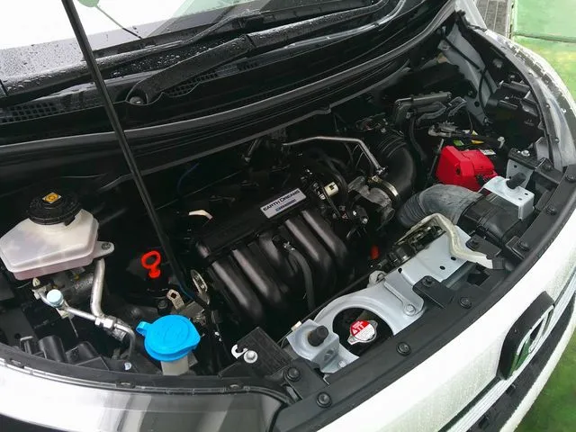 ホンダ　フリードプラス　ハイブリッド　４ＷＤ