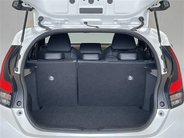 トヨタ　アクア