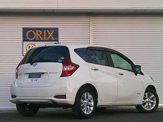 ノート　４ＷＤ（ニッサン）の車両写真