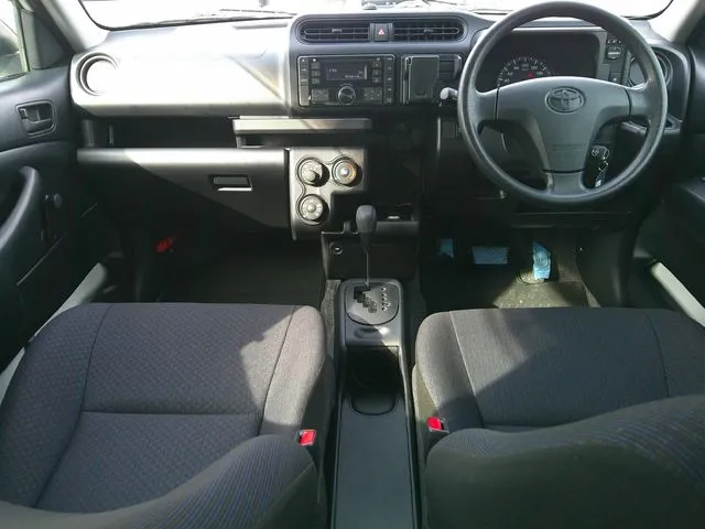 トヨタ　プロボックスバン　４ＷＤ