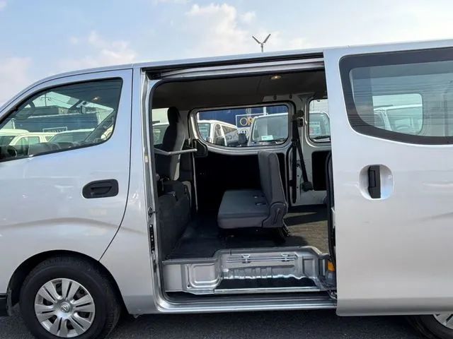 ＮＶ３５０キャラバン　１．２ｔ（ニッサン）の車両写真