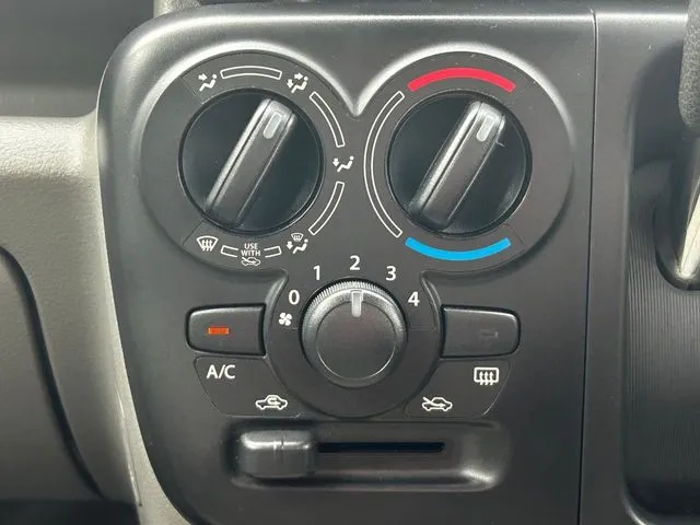 エブリイバン(スズキ)の車両写真