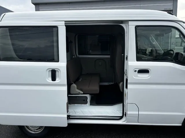 エブリイバン(スズキ)の車両写真