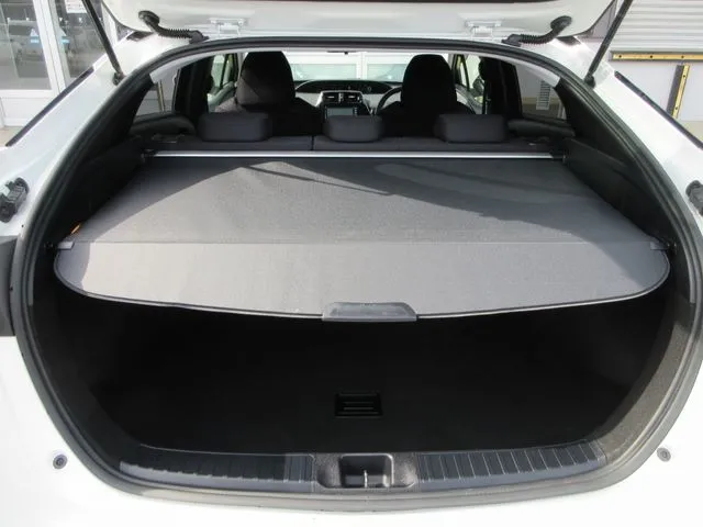 プリウス（トヨタ）の車両写真