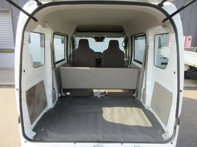 エブリイバン　４ＷＤ（スズキ）の車両写真