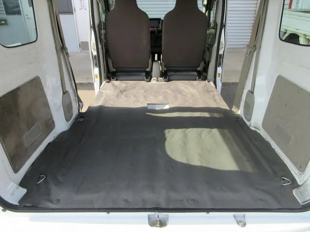 エブリイバン　４ＷＤ（スズキ）の車両写真