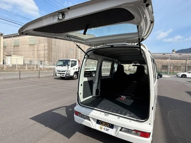 ハイゼットカーゴ（ダイハツ）の車両写真