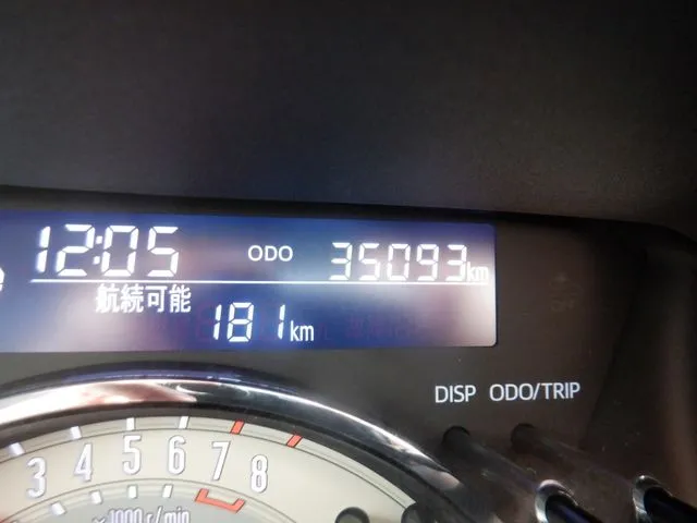 ムーヴ キャンバス(ダイハツ)の車両写真