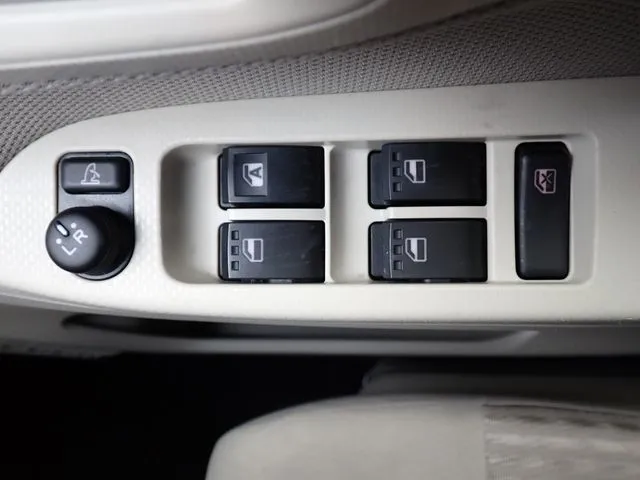 ムーヴ(ダイハツ)の車両写真