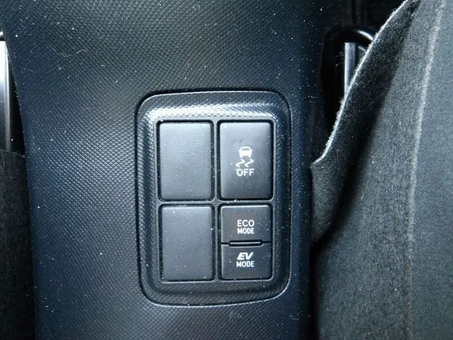 トヨタ　アクア