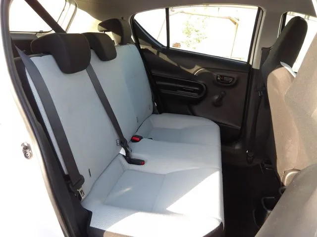 トヨタ　アクア