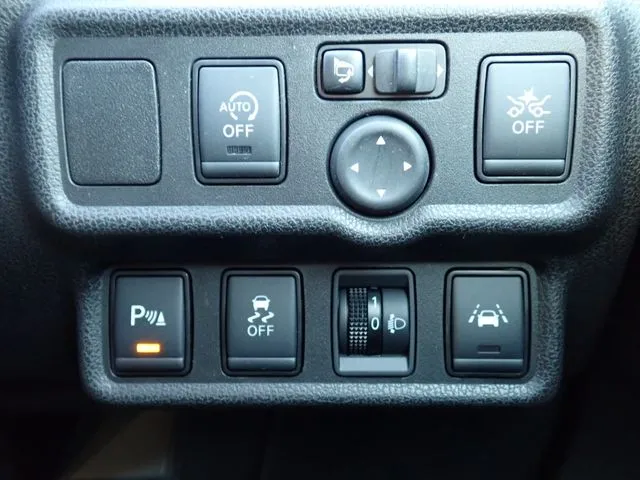 ノート（ニッサン）の車両写真