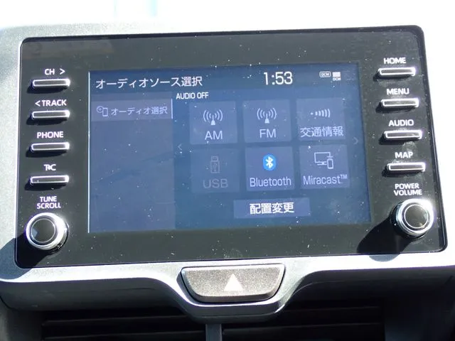 ヤリス ハイブリッド(トヨタ)の車両写真