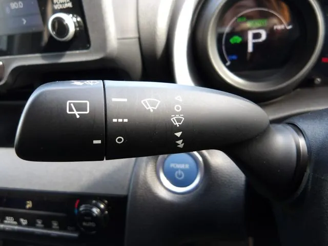 ヤリスクロス　ハイブリッド（トヨタ）の車両写真