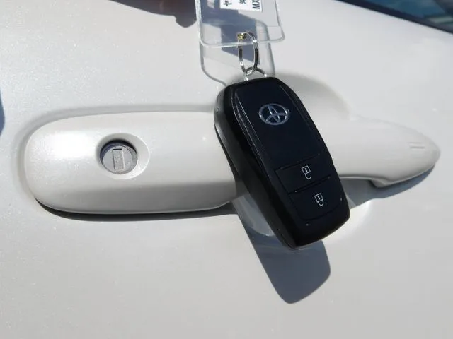 ヤリスクロス　ハイブリッド（トヨタ）の車両写真