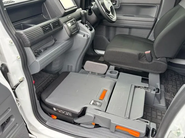 Ｎ－ＶＡＮ（ホンダ）の車両写真