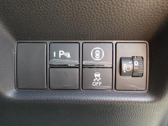 フィット　ｅ：ＨＥＶ（ホンダ）の車両写真