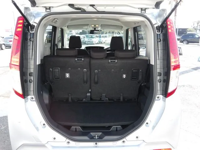 トール（ダイハツ）の車両写真