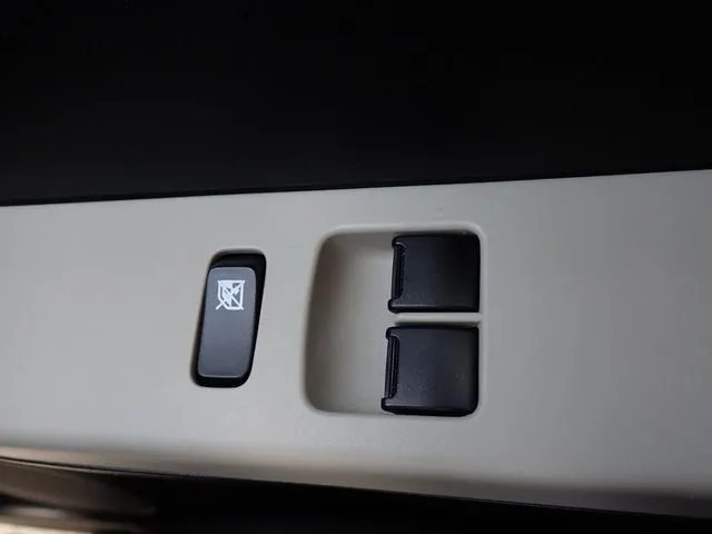 アルト　４ＷＤ（スズキ）の車両写真