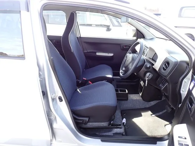 アルト　４ＷＤ（スズキ）の車両写真