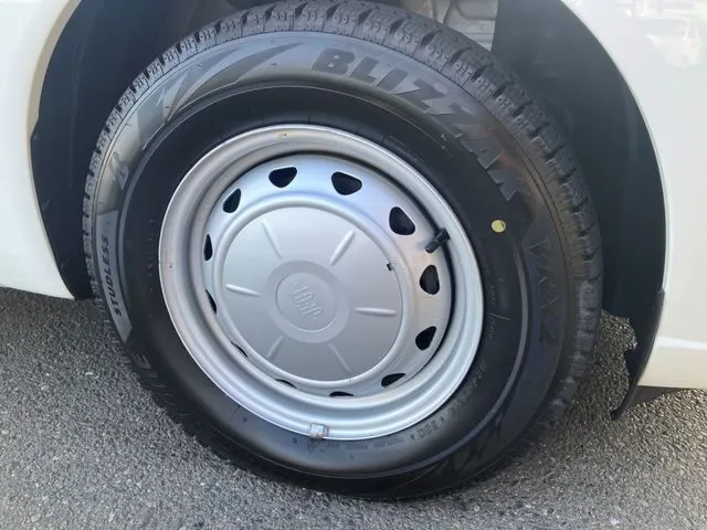 ノート　４ＷＤ（ニッサン）の車両写真